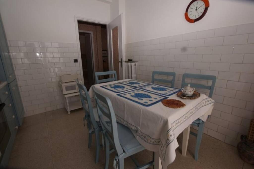 Casa Belvedere Diano Castello Eksteriør billede